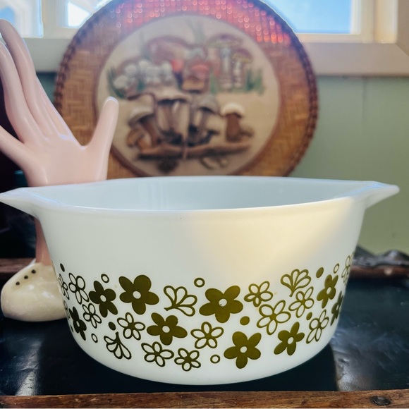 Pyrex Other - PYREX Spring Blossom Vintage Casserole 1 1/2 Quart